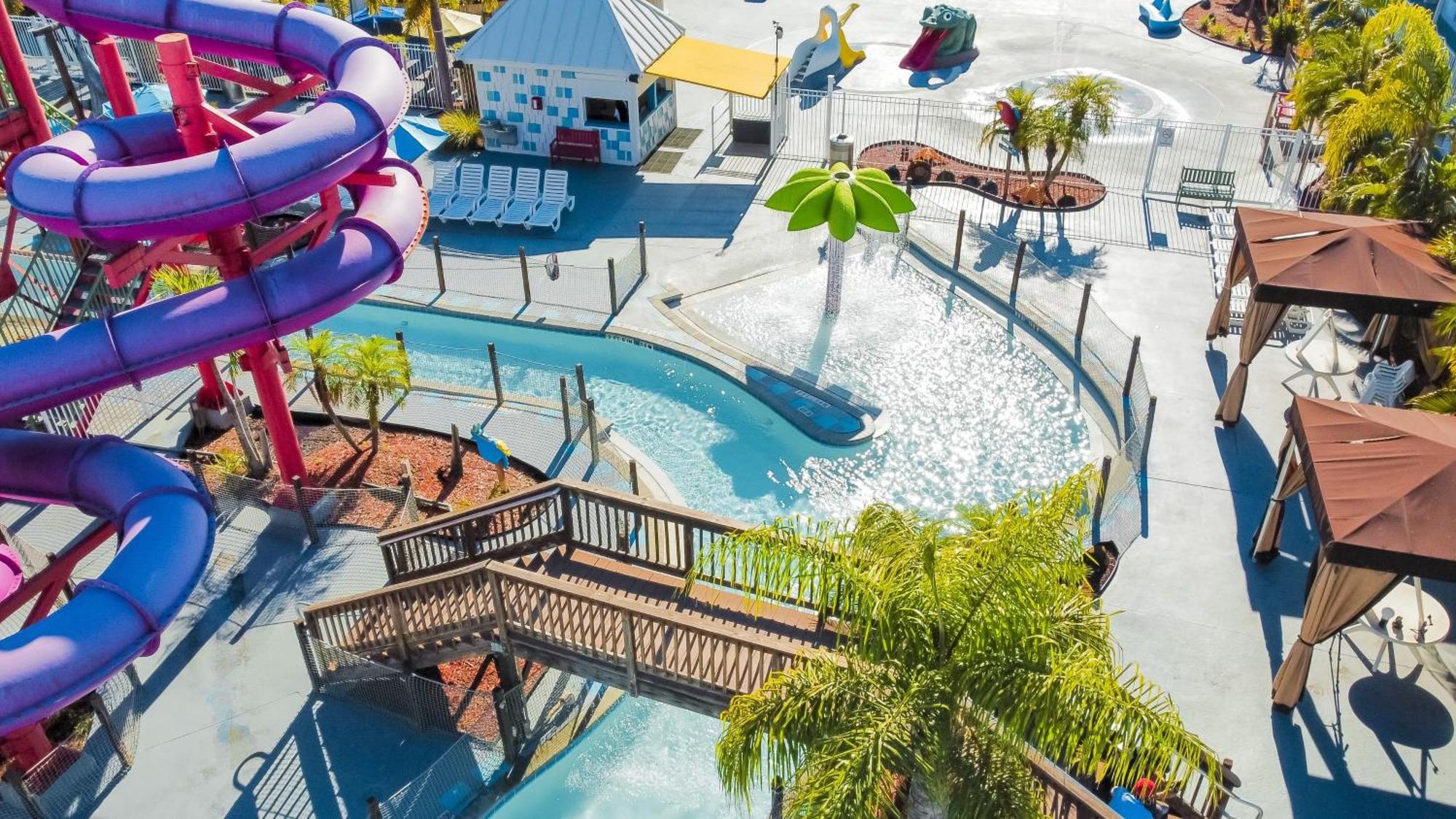 Hotel Ramada By Wyndham Flamingo Water Park Kissimmee Exterior foto