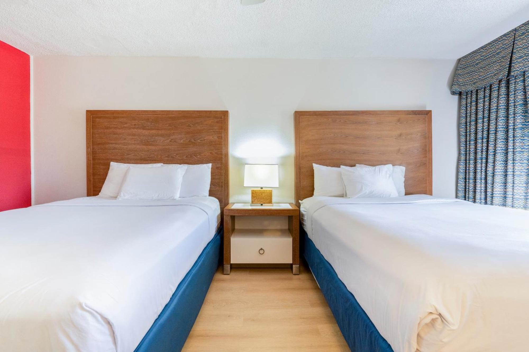 Hotel Ramada By Wyndham Flamingo Water Park Kissimmee Exterior foto